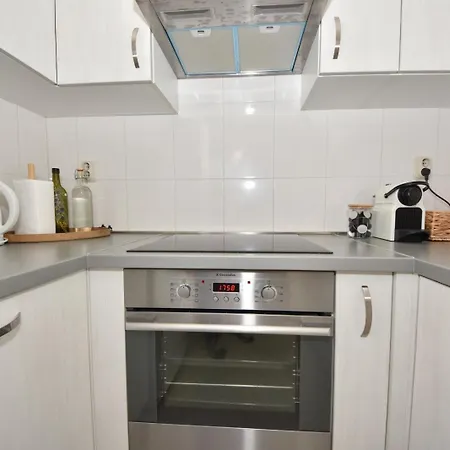 Appartement Lora *