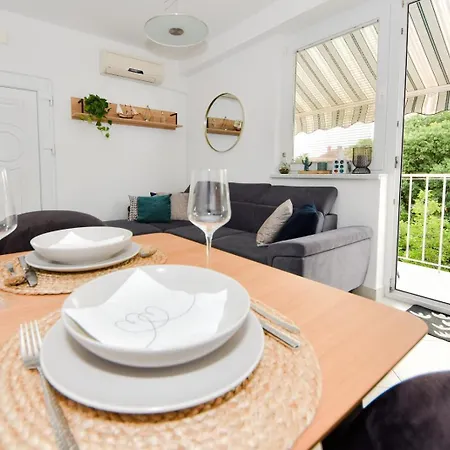 Lora Apartment Biograd Na Moru